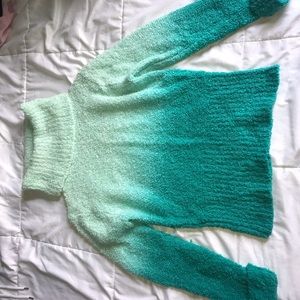 Blue ombré turtle neck